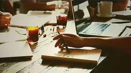 為什么老板一天到晚都很累，企業(yè)卻沒有高績效？
